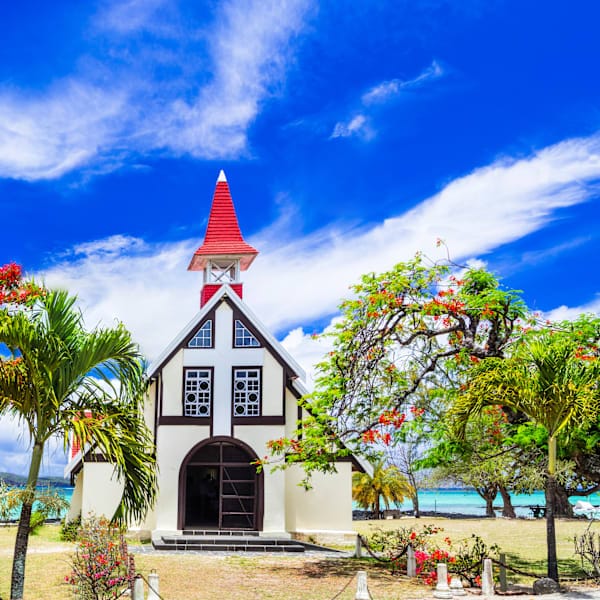 Explore Mauritius: Nature Roadtrip & Glamping Nights